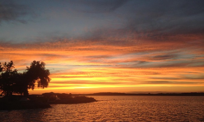 Frontenac Cottage | QUAINT LITTLE COTTAGE with SPECTACULAR VIEW right on the St. Lawrence River