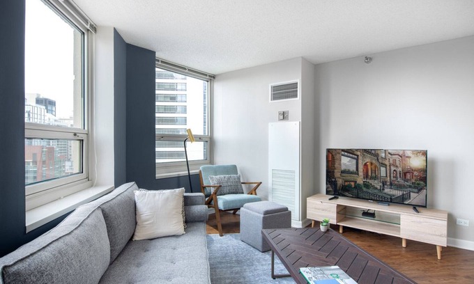Rush and Division Apartment | Quaint River North 1BR w/Gym + W/D near Mag Mile by Blueground