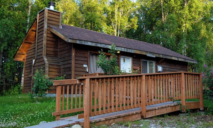 Fishhook Cabin | Quaint Rural Cabin Near Hatcher Pass