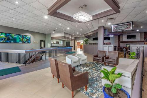 Midland Hotel | Quality Inn & Conference Centre