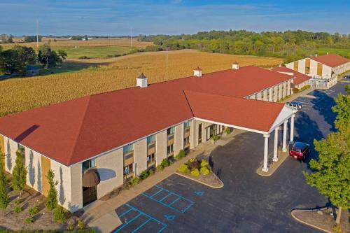 Milan Hotel | Quality Inn Milan-Sandusky
