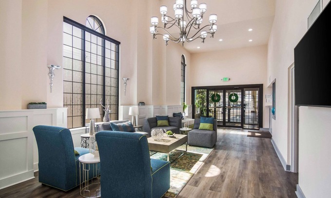 Lake City Hotel | Quality Inn & Suites