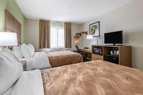 Creston Hotel | Quality Inn