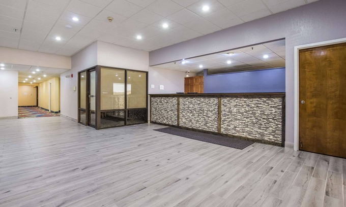 Grayville Hotel | Quality Inn