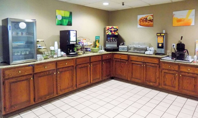 Kingdom City Hotel | Quality Inn