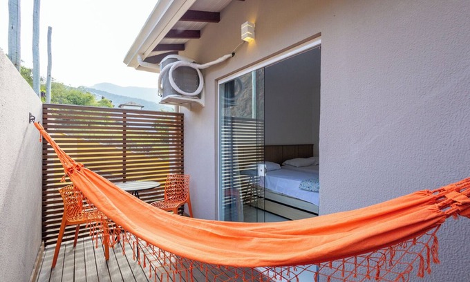 Pontal da Cruz Bed & Breakfast | Quarto à 300m do mar com Wi-Fi e ar-condicionado