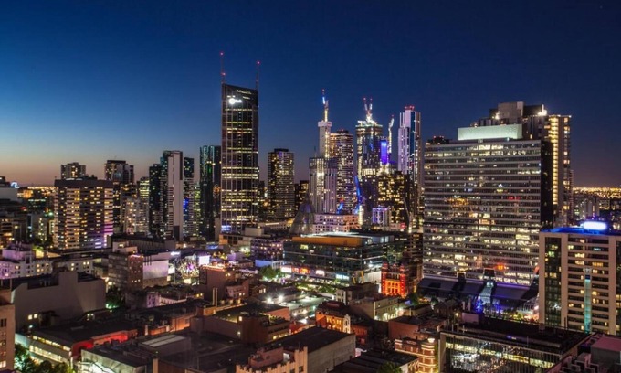 Docklands Apartment | Queen 1-Bedroom Apartment at Rosslyn Street Melbourne