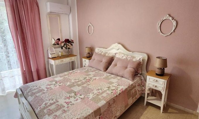 Antikyra Apartment | Queen Aspri apartment 3' min to the beach!