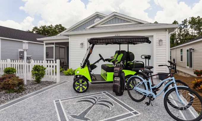 Okahumpka Villa | Queen Dabney Lifestyle Villa