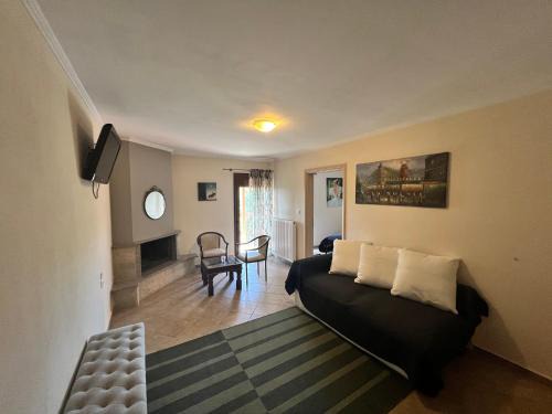 Zakas Hotel | Queen of Orliaka