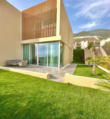Jala Villa | Queen’s Luxury Vila 111/A