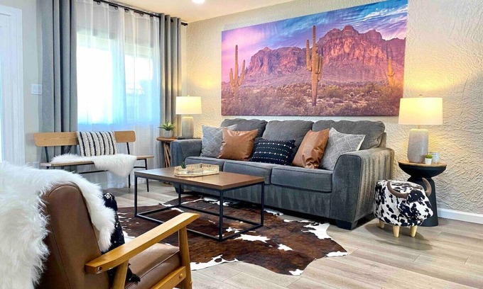 Village Grove House | Quiet 1-Story OldTown Condo w/CozyPatio & Parking!