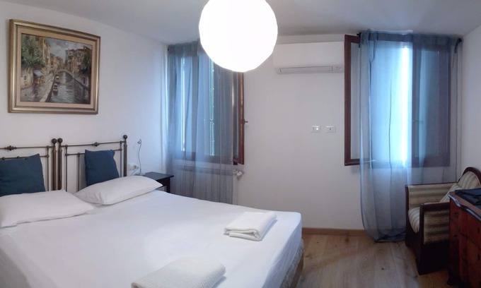 Dolo Bed & Breakfast | Quiet and confortable double bedroom in Casa Argia in Mira near Venice