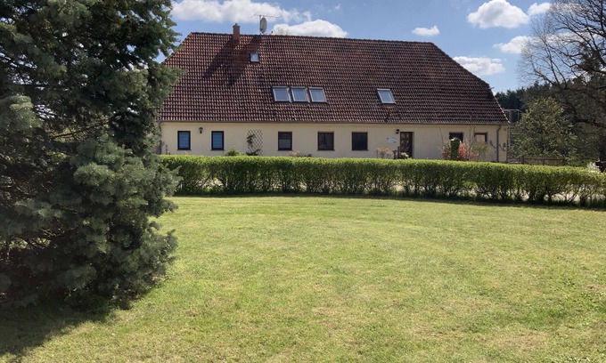 Carpin Condo | Quiet apartment with 82 m2 furnished in art nouveau style.