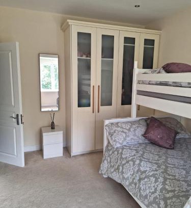 Malahide Apartment | Quiet , bright and spacious room