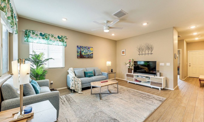 Villago House | Quiet Casa Grande House Next to Villago Park!