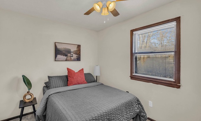 Baldwin City Apartment | Quiet & Cozy 2BR Home - Clean & Comfy Stay in Baldwin City
