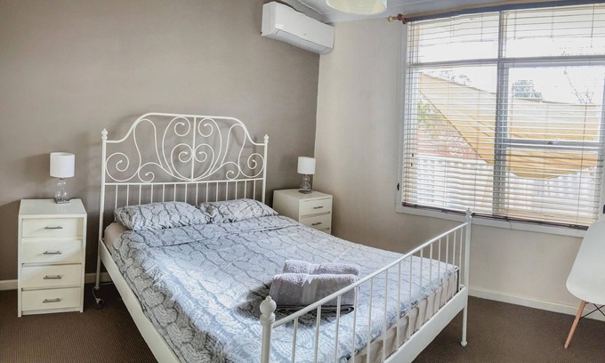 Belmont House | Quiet Cul De Sac House Close to Perth