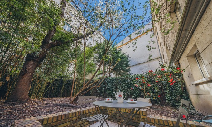 Jardin des plantes Apartment | Quiet duplex with private garden and terrace