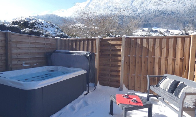Thones Apartment | Quiet gite private jacuzzi wifi terrace near Lake Annecy pets welcome