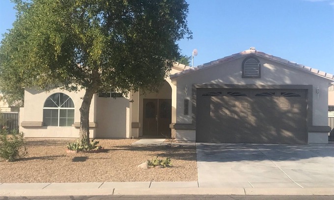Fort Mohave House | Quiet Golf Community Home: 3 Bedroom - 2 Bath W/Private Pool