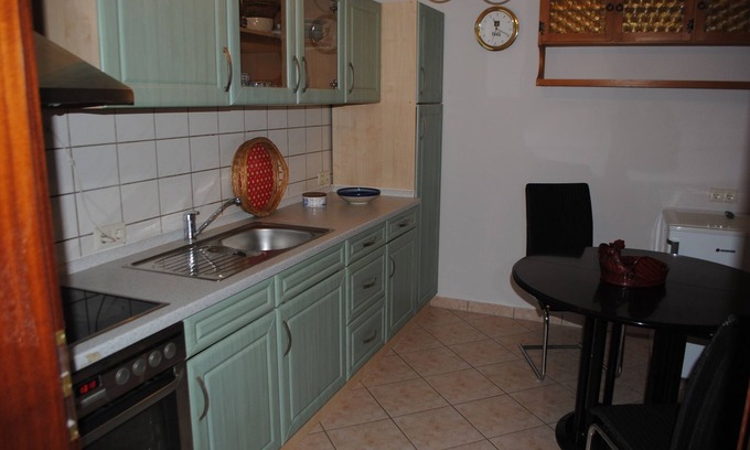 Niederfrohna Apartment | Quiet granny apartment near Limbach-Oberfrohna and Chemnitz