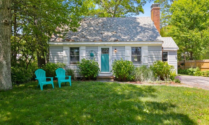 Teaticket House | Quiet home near Great Pond with patio, W/D, AC, games, & private yard
