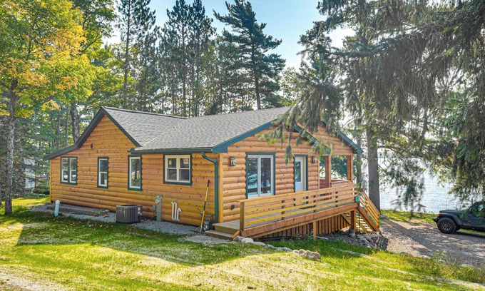 Conover Cabin | Quiet Lakefront Conover Cabin Near ATV Trails