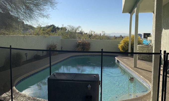 North Mountain House | Quiet Mountainside Retreat in Ocotillo Hills