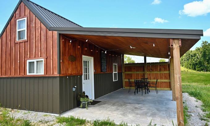 Hartville Cabin | Quiet, peaceful cabin in the rolling hills of the Ozarks