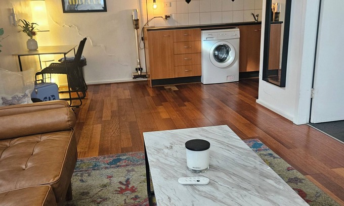 Northcote House | Quiet, peaceful northcote 1 bedroom unit