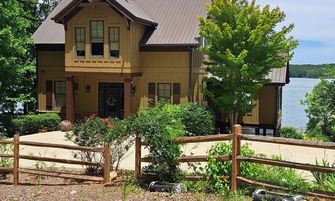 Wedowee House | Quiet ReflectionsnSpacious 5-BR house with Outstanding Views, Sleeps 14