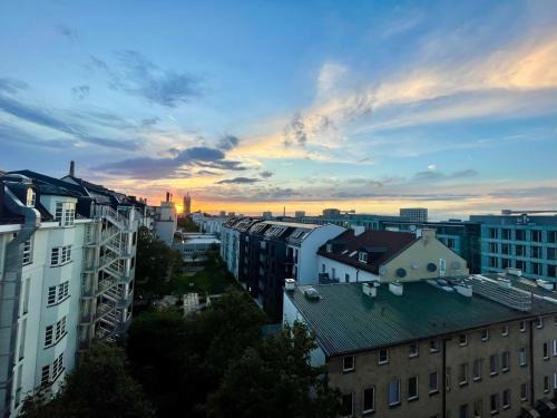 Westend House | Quiet room in big shared-flat 500m from Oktoberfest