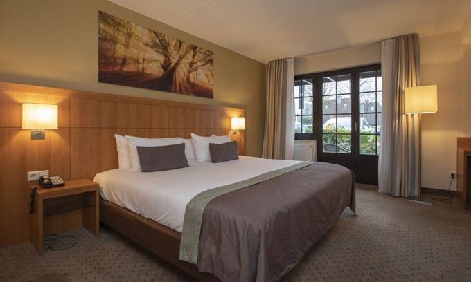Hoevelaken Hotel | Quiet Room Near Amersfoort for Outdoor Adventures Near Hindeloopenkade