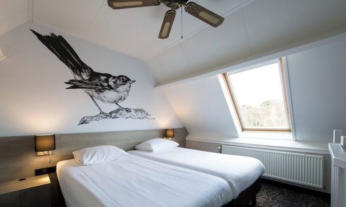 Bruggenmors Hotel | Quiet Stay Near TwentseWelle — Relax After Exploring Trails And Museums