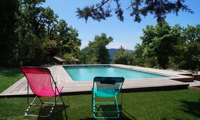 Fozieres House | Quiet vacation home with heated swimming pool