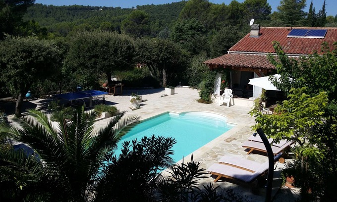 Taradeau Villa | Quiet villa with swimming pool, mature garden, near village center