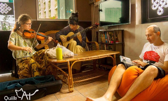 Kampung Lintang Bed & Breakfast | QuiikCat