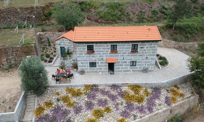 Castelo de Paiva House | Quinta de Varzielas - Agroturismo