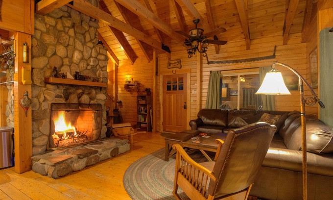 North Anson House | Quintessential Maine Log Home with Private Shore. Stone Fireplace.Pet Friendly!