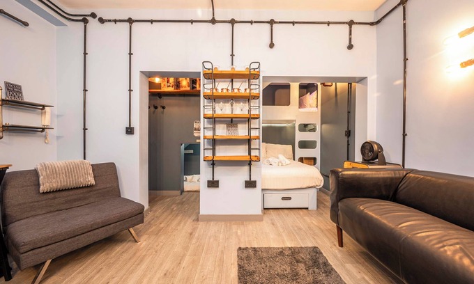 Camberwell Green Apartment | Quirky Harry Potter Themed Family Studio Apartment