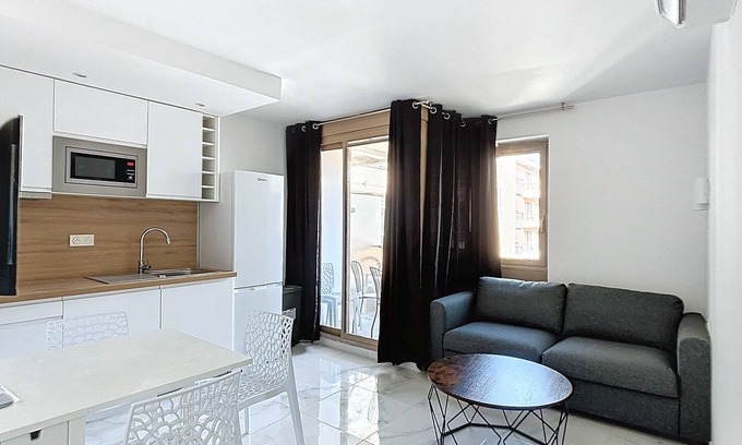 Juan-les-Pins Apartment | Résidence Graziella Appartement 527