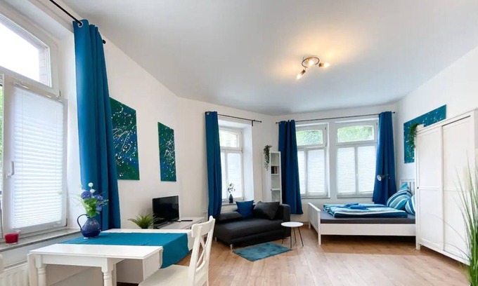 Lindenau Condo | R&L Apartment Karl Heine EG