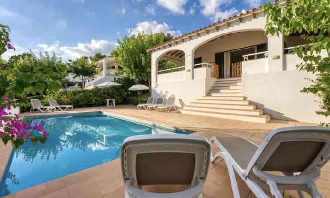 Sant Tomas Villa | R10 Villa in Santo Tomás, Air acc, pool 5 walking distance to the beach