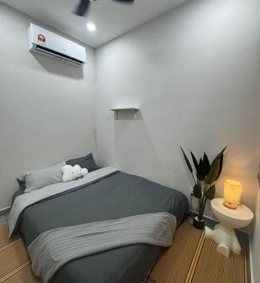 Taman Century House | R7R3 #Room3 #Rusa 7 #Bathroom#1min walk KSL