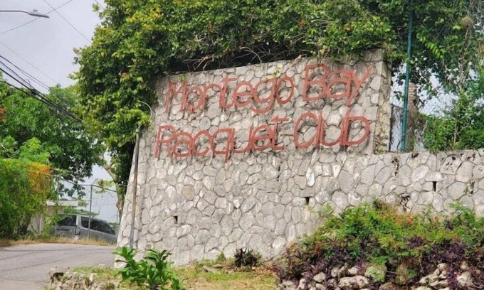 Albion House | Racquet Club Must Stay #2