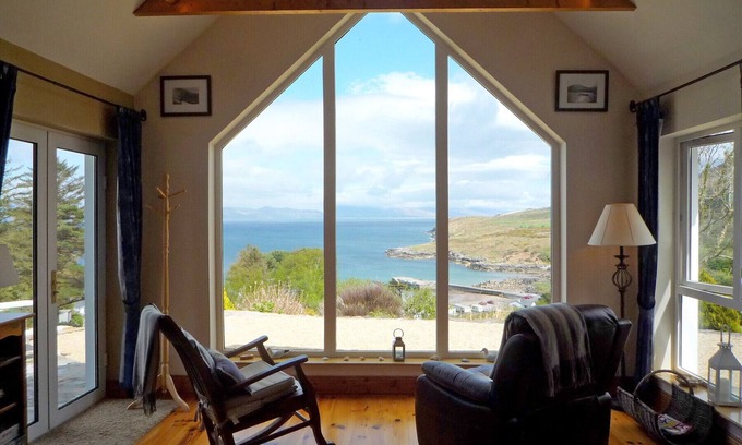 Kells Ski Chalet | Radharc Na Cealla Holiday Home
