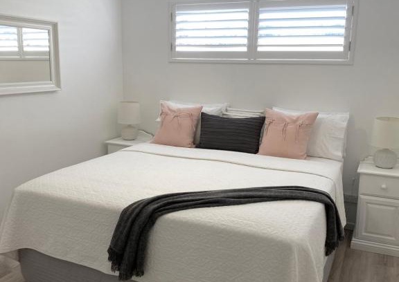 Rainbow Beach House | Rainbow Beach Dream Newly Renovated Stylish One Bedroom Apartment