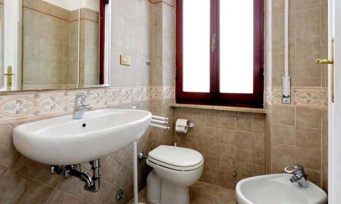 EUR Apartment | Rainbow Eur apartment