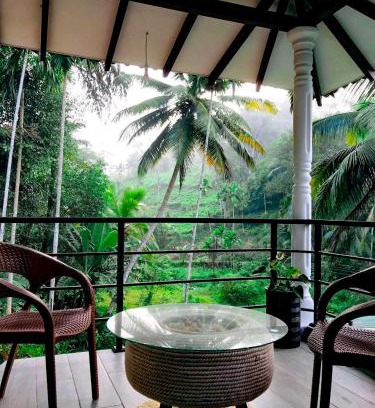 Kotapola Bed & Breakfast | Rainforest Mask villa